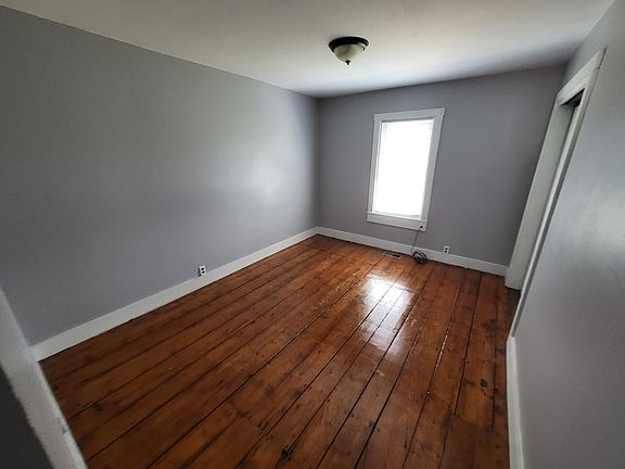 4th image of 251 Depot St