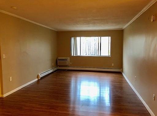 4th image of 76 Summer Ave APT 12