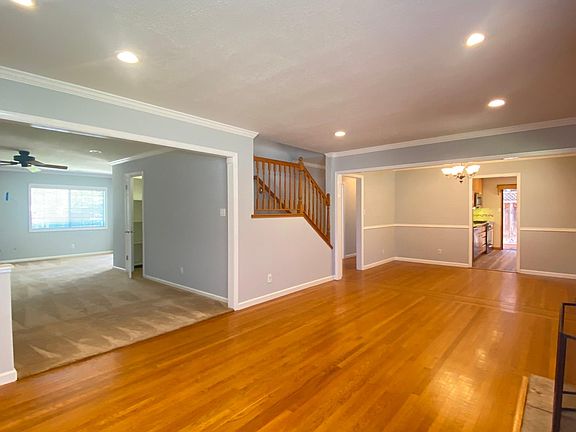 3rd image of 2759 Delaware Ave