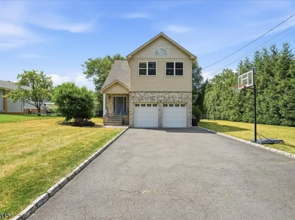 6 Poplar Pl, Fairfield, NJ 07004