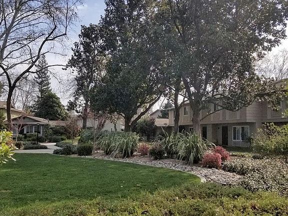 2nd image of 8851 Salmon Falls Dr Unit A