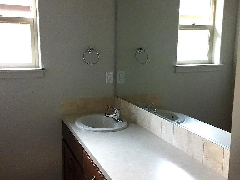 2021 N Q Cir — Photo 21