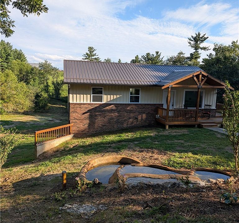 1st image of 164 Glade Creek Road