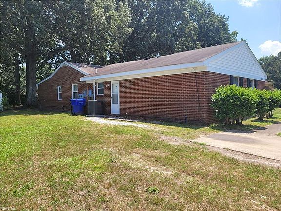 2nd image of 6036 Camellia Dr