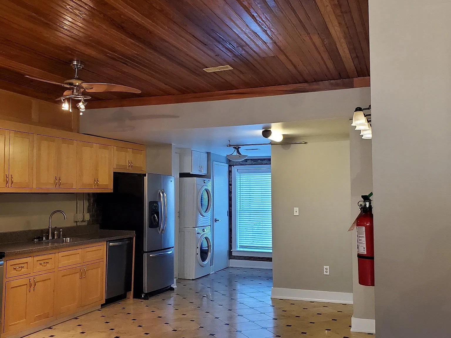 107 Person St — Photo 2
