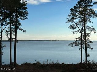 23 Neptune Shr, Canton, MS 39046