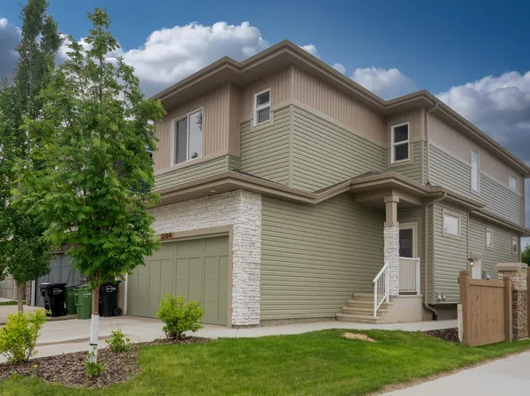 2104 160th St SW, Edmonton, AB T6W 4E5