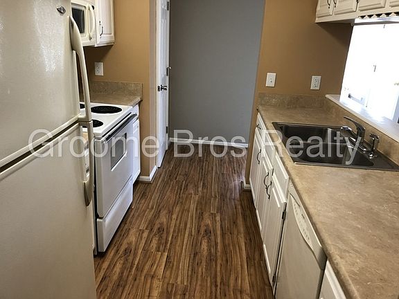 2nd image of 10217 Wolfe Manor Ct Unit 406
