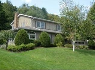 429 Jodie Dr, Vestal, NY 13850