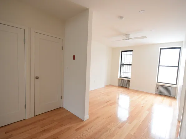 87 South Elliott Place image 4 of 17