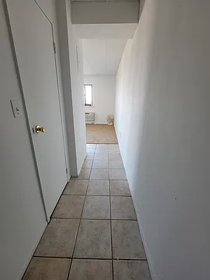 Rented by Metro Park Realty Inc | media 22