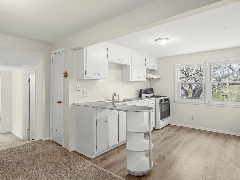 3821 Foss Rd #1 — Photo 11