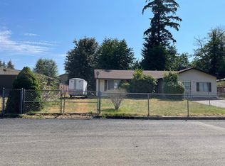 621 Roswell Dr, Bremerton, WA 98310