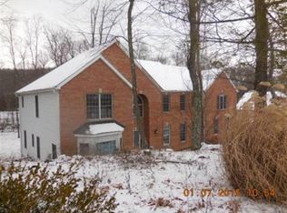 7 Greenfield Hl, Sparta, NJ 07871