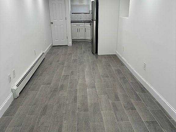 2nd image of 186 Rockland Ave Floor 1