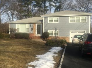 318 Cornwall Rd, Glen Rock, NJ 07452