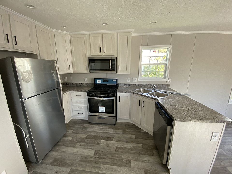 1st image of 4925 Genesse St #207S