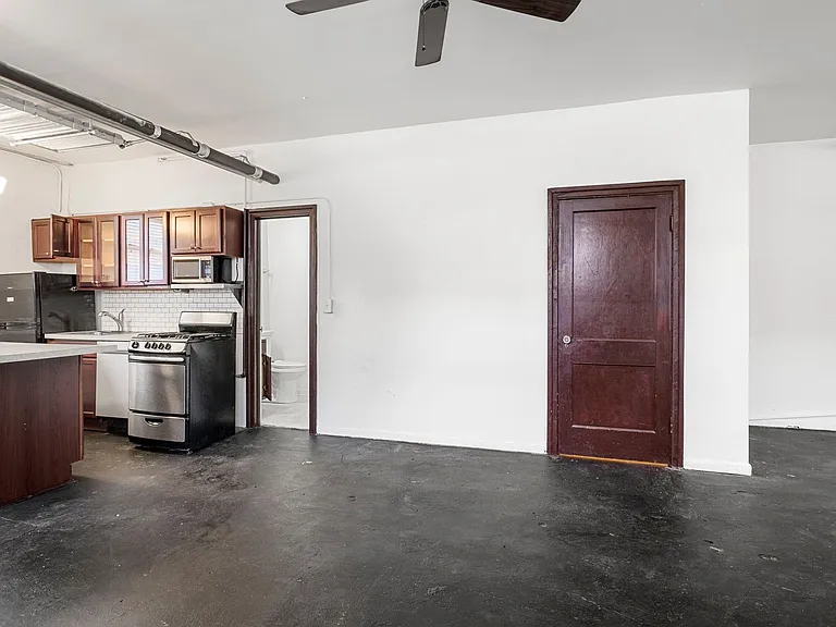 Butler Place Apartments — Photo 14