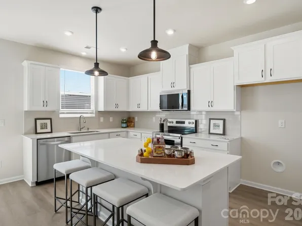 7025 Cerris Dr, Charlotte, NC 28269