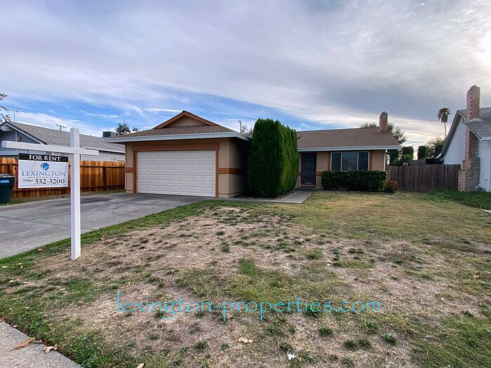 1st image of 3232 Scotland Dr