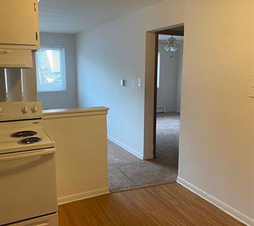 1st image of 1970 N 18th Ave APT 1