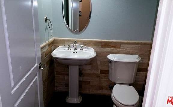 4th image of 1530 Camden Ave APT 204
