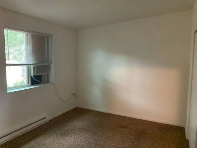 720 E Willis St — Photo 6