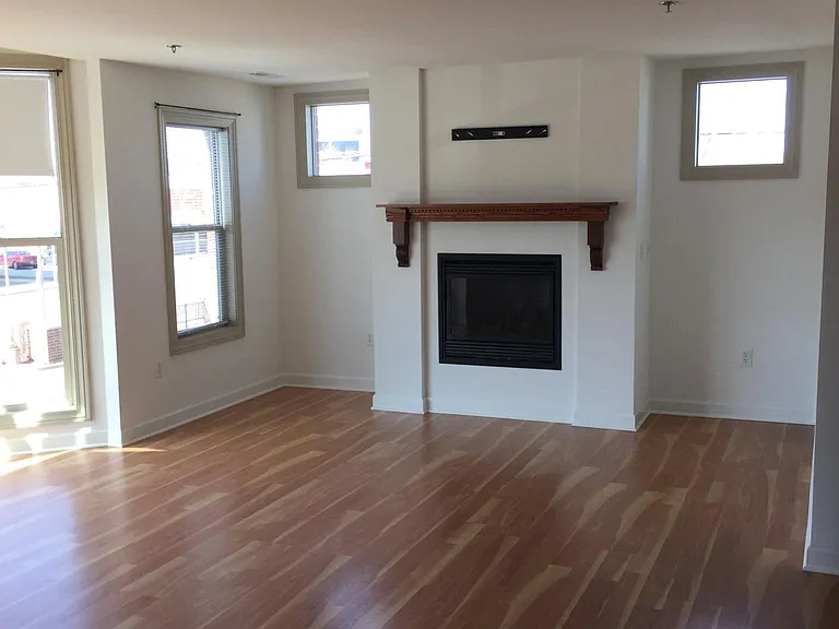 920 Marquette Ave #306 — Photo 10