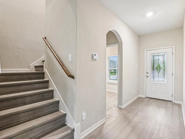 117 Cherry Tree Ln — Photo 5