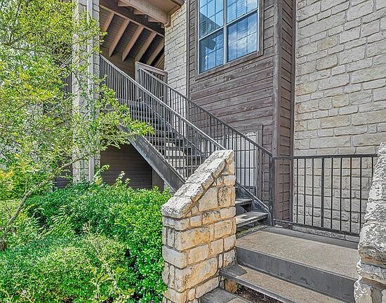 3rd image of 27095 Meadowmore Ct Unit 402