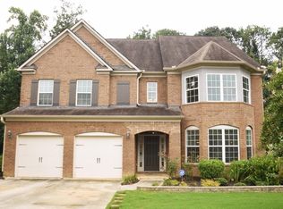 20 Village Green Ct, Lilburn, GA 30047
