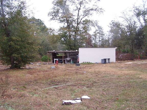 4th image of 150 Johns Pl