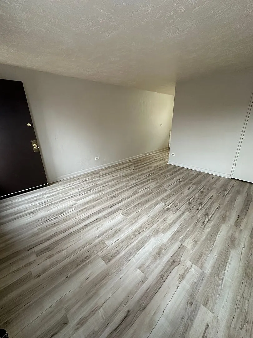 2607 Poplar Court — Photo 4