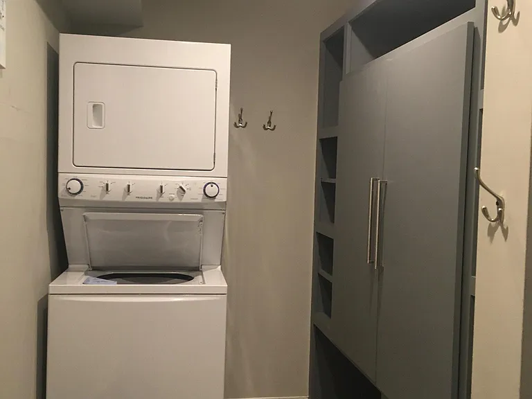 2133 Sovereign Ln — Photo 11