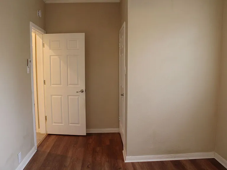 3901 N New Braunfels Ave — Photo 13