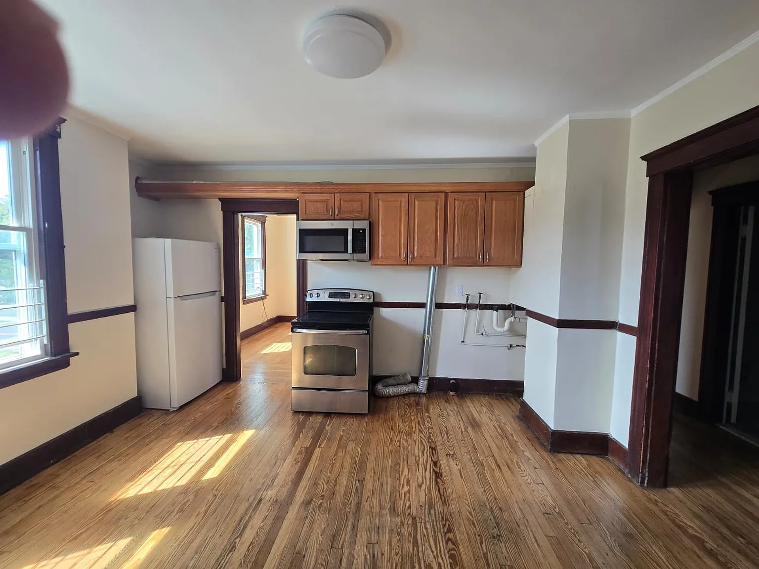 132 Wakelee Ave — Photo 3