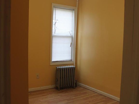 4th image of 26 S 17th St #1