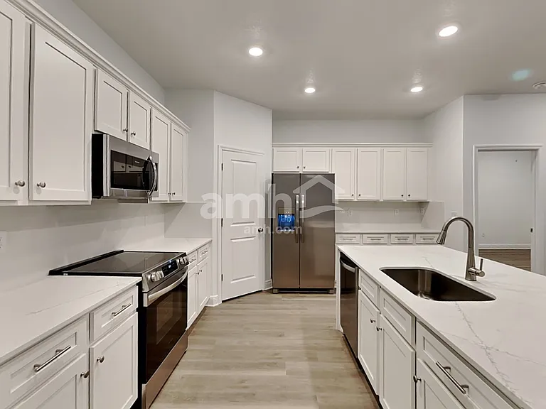 6532 Atlantic Beach Ave — Photo 3