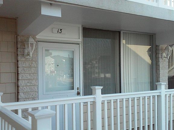 2nd image of 1515 Boulevard APT 13