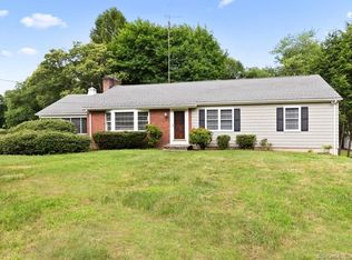18 Ranch Rd, Woodbridge, CT 06525