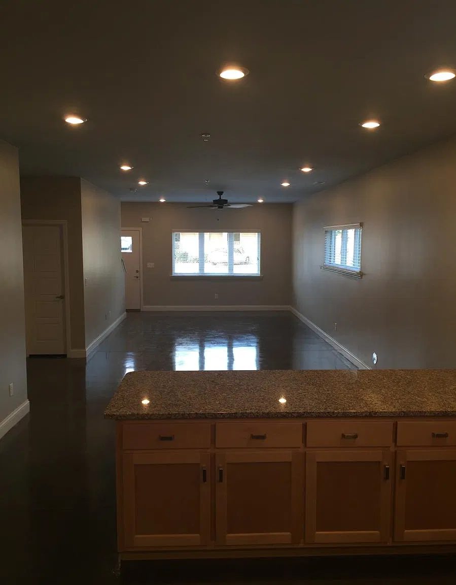 509 S Willow St — Photo 3