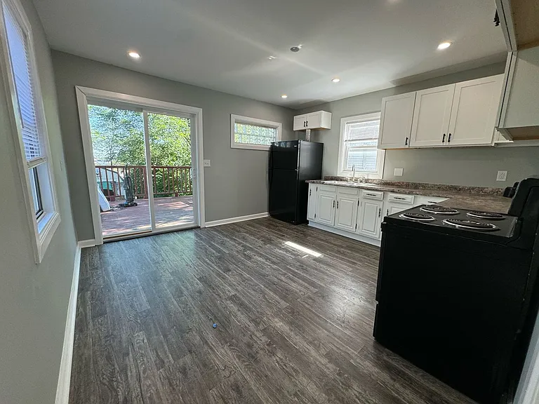 324 Hillcrest Ave #Z1 — Photo 2