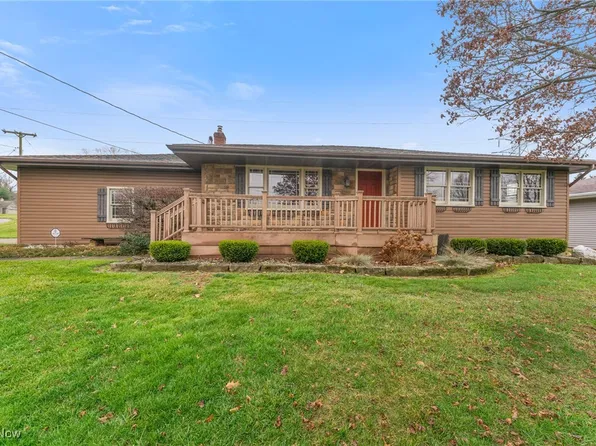 188 Lake Shore Dr, Struthers, OH 44471