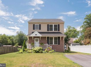 702 Farview Ave, Newtown Square, PA 19073