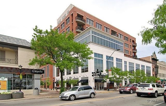 1st image of 1124 Lake St #604