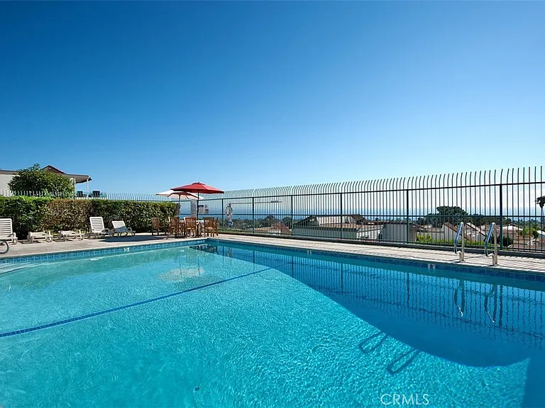 712 Calle Divino — Photo 46