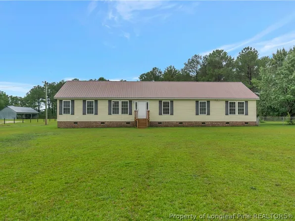 1100 Brisson Rd, Saint Pauls, NC 28384