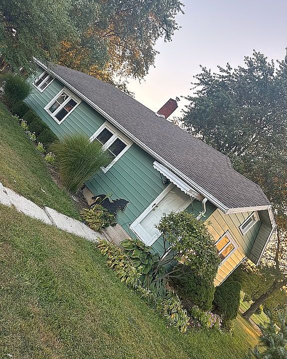 1st image of 8609 E Jackson St
