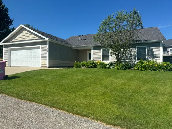774 Red Oak Way, Petoskey, MI 49770