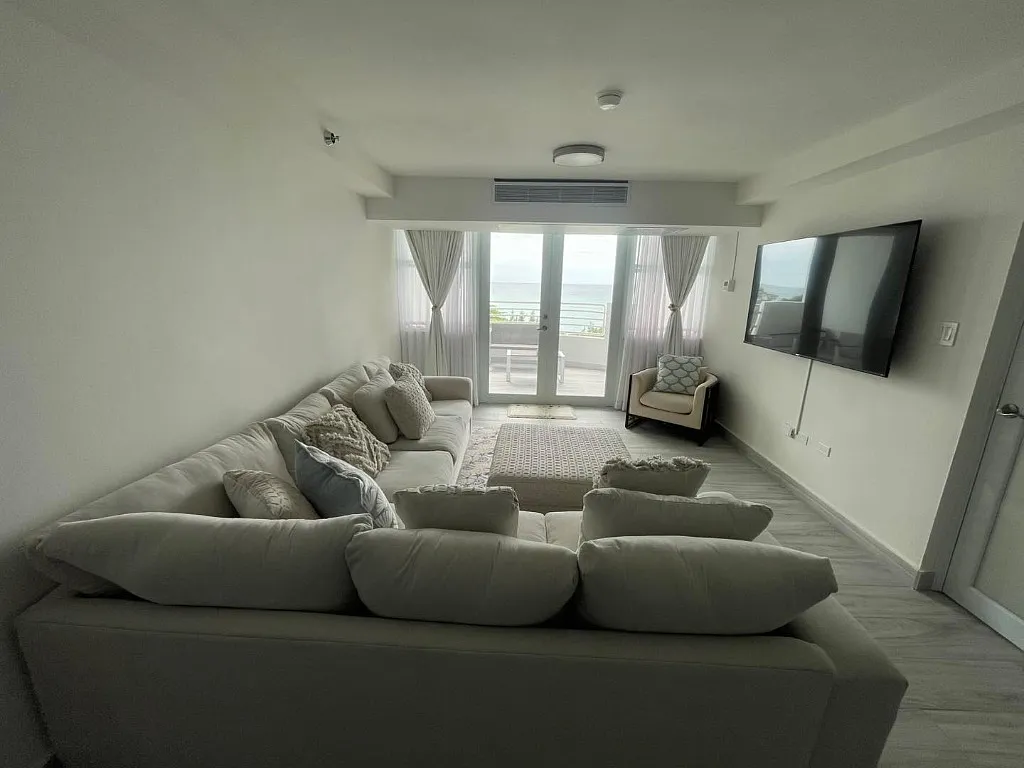2 bed, 2.0 bath, 1500 sqft, $3,500 — Photo 2